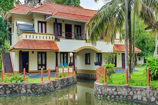 World Backwaters, Backwater Resort , Vembanad Lake, Alappuzha